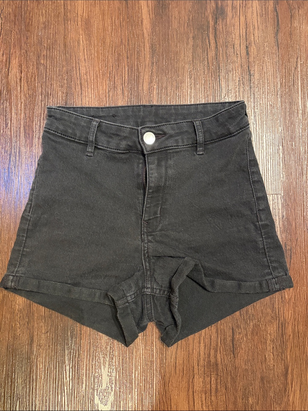 H&M Black High Waisted black Jean Shorts sz 4 youth. Teen girl EUC. Stretch.